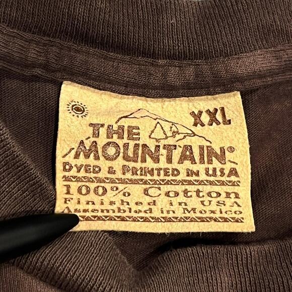 ★ Vintage 1991 Native American / Indian T-Shirt by The Mountain ★ - Picture 5 of 7